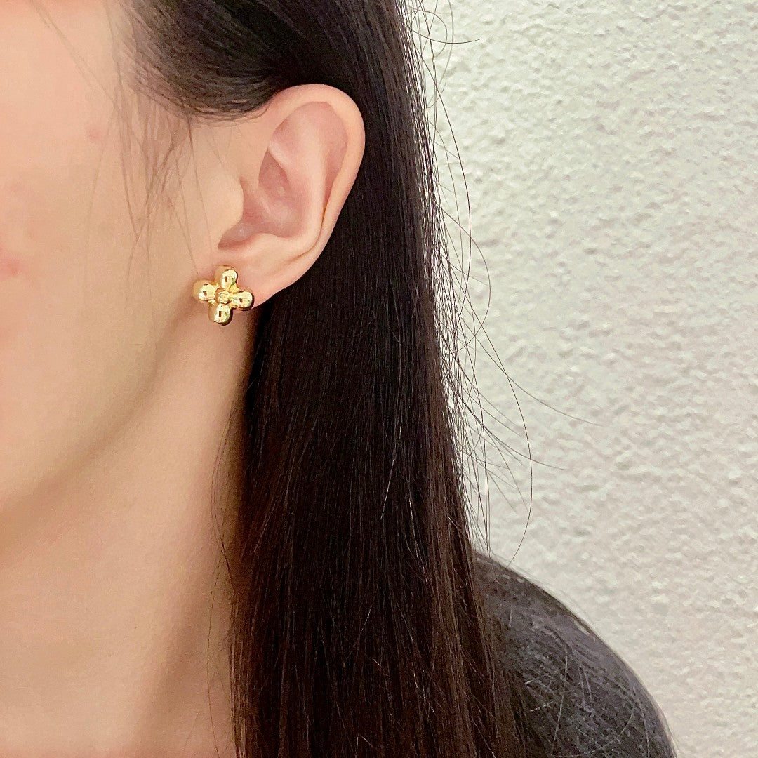 Geometric Emblem Stud Earrings in Polished Metal-Tone – Pearl Detail detail view