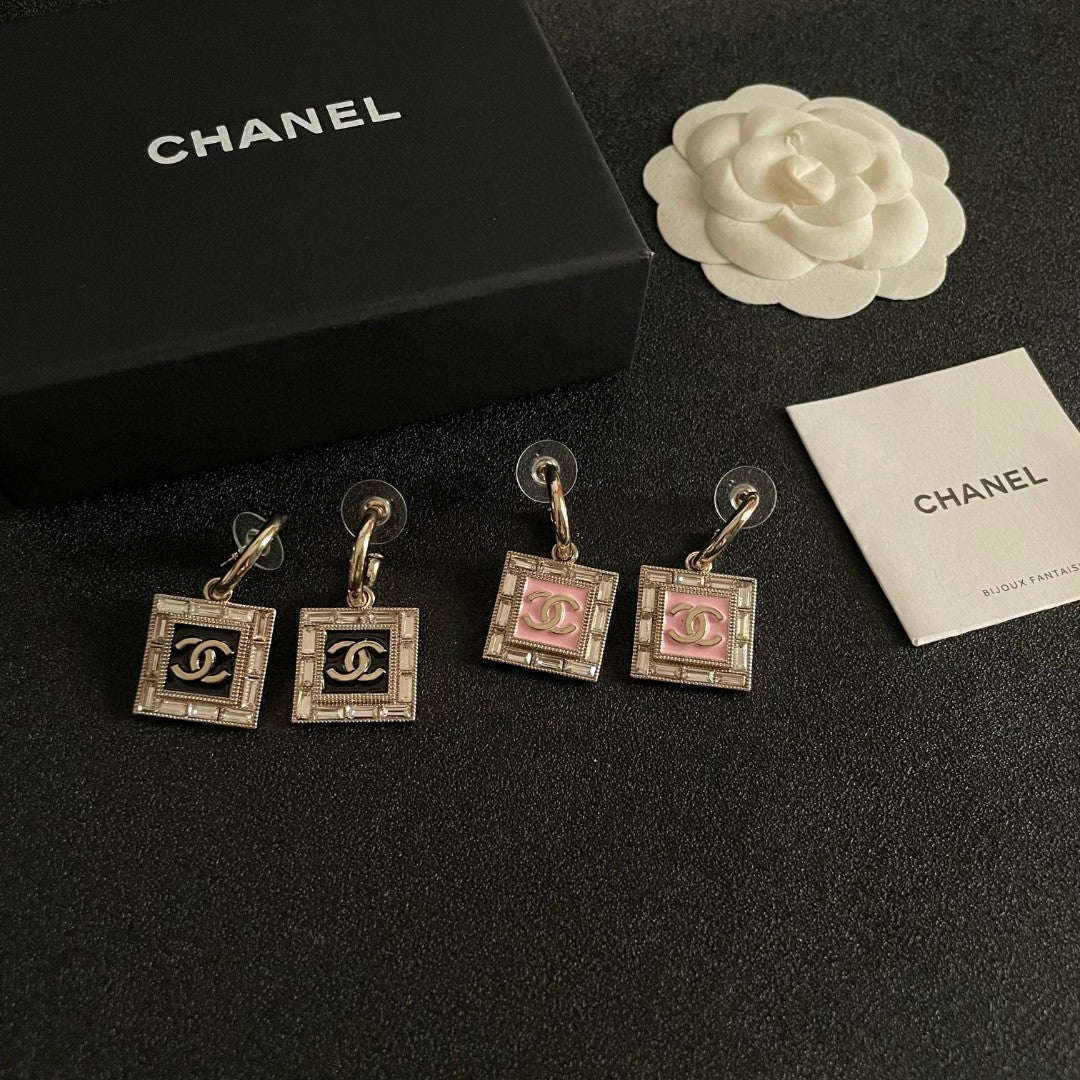 Double-C Emblem Statement Earrings in Polished Metal-Tone – Design 047 side detail