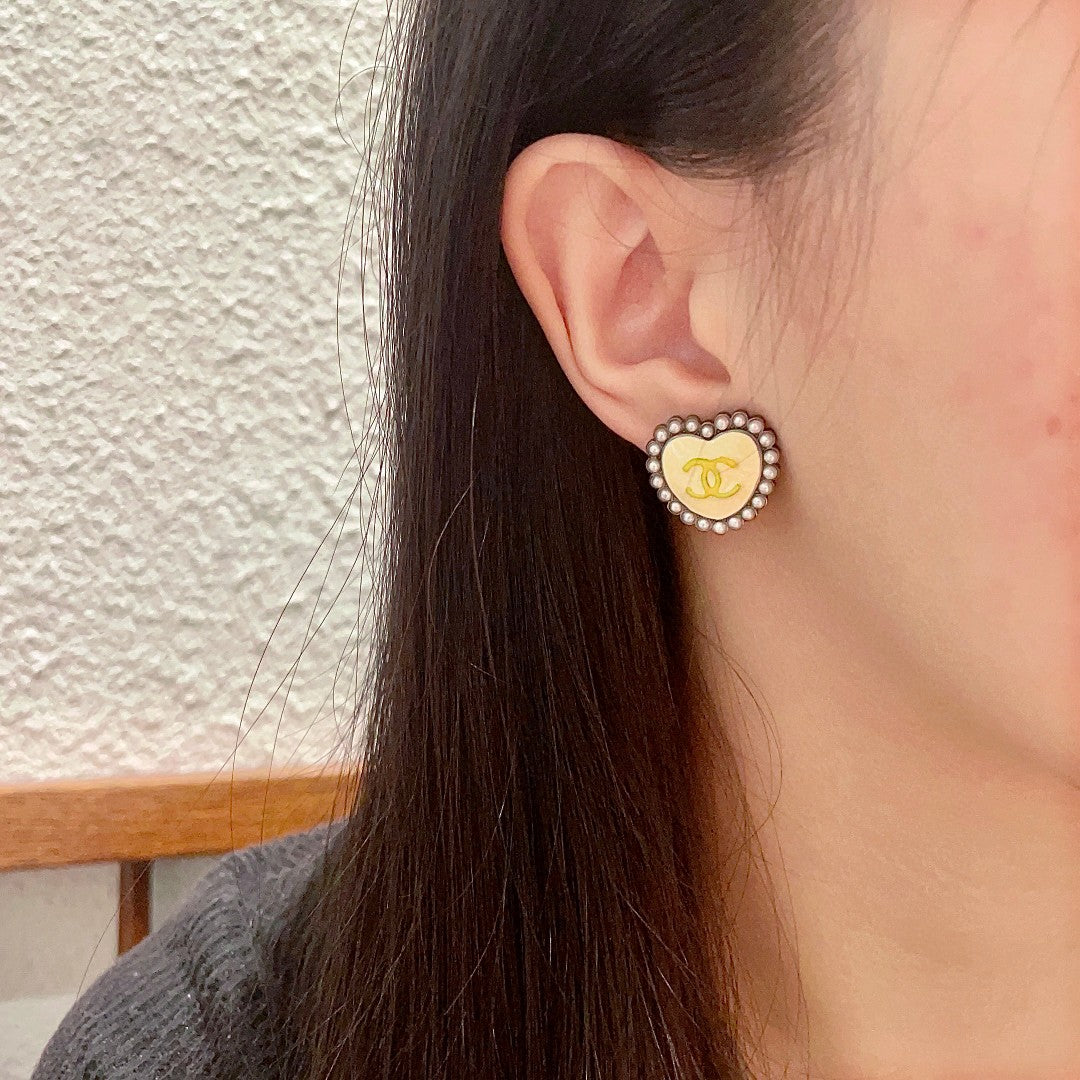 Double-C Emblem Pearl-Detail Stud Earrings – Pearl Detail – Design 019 detail view