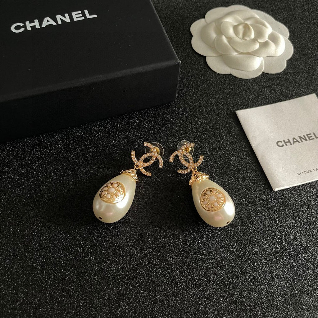 Double-C Emblem Pearl-Detail Statement Earrings – Pearl Detail – Design 023 styled product view