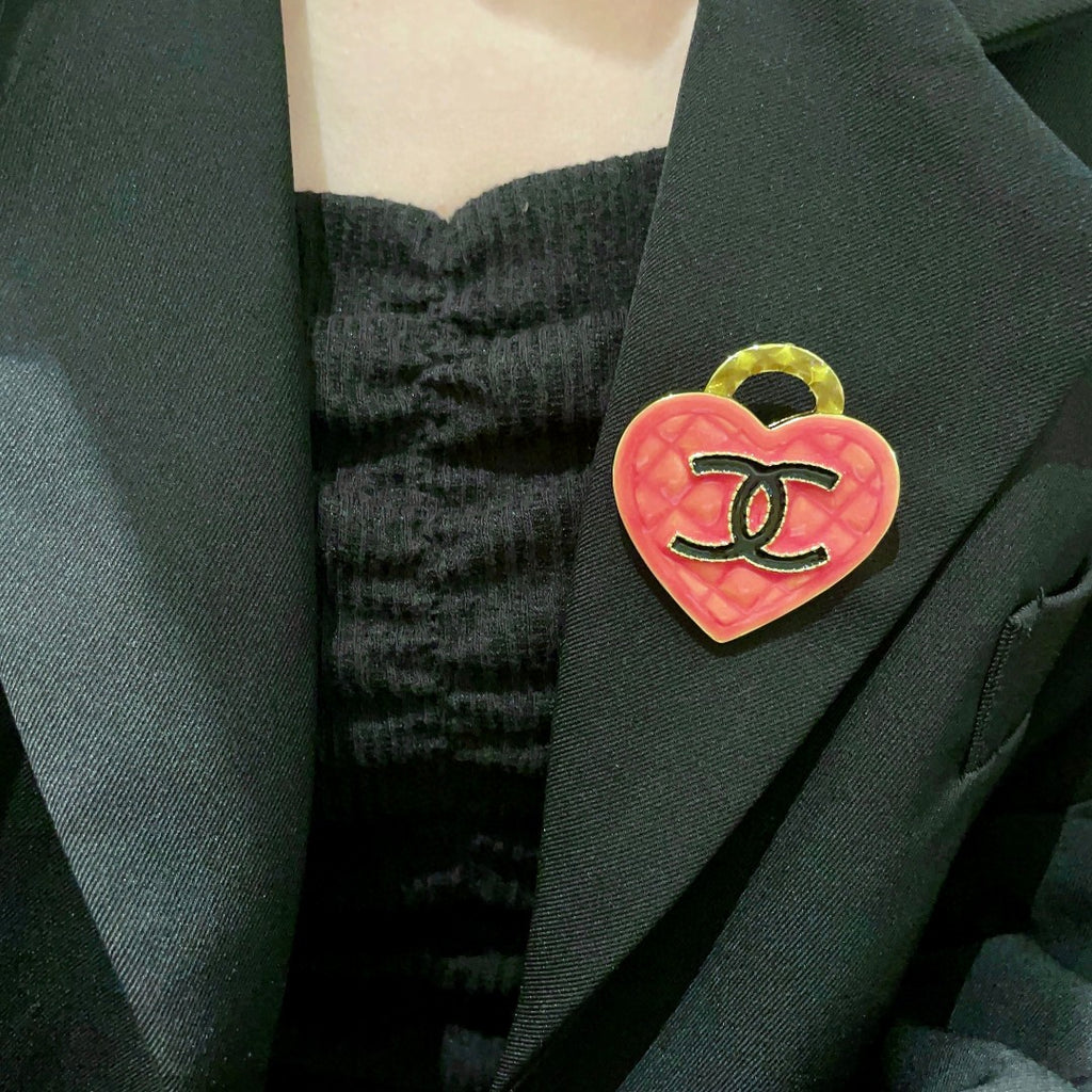 Double-C Emblem Brooch in Polished Metal-Tone – Heart Detail – Design 002 front product view