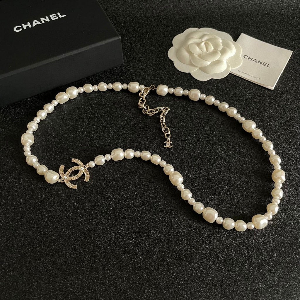 Double-C Emblem Pearl-Detail Pendant Necklace – Pearl Detail – Design 089 detail view
