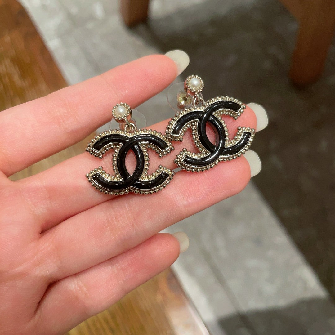 Double-C Emblem Pearl-Detail Statement Earrings – Pearl Detail – Design 022 side detail
