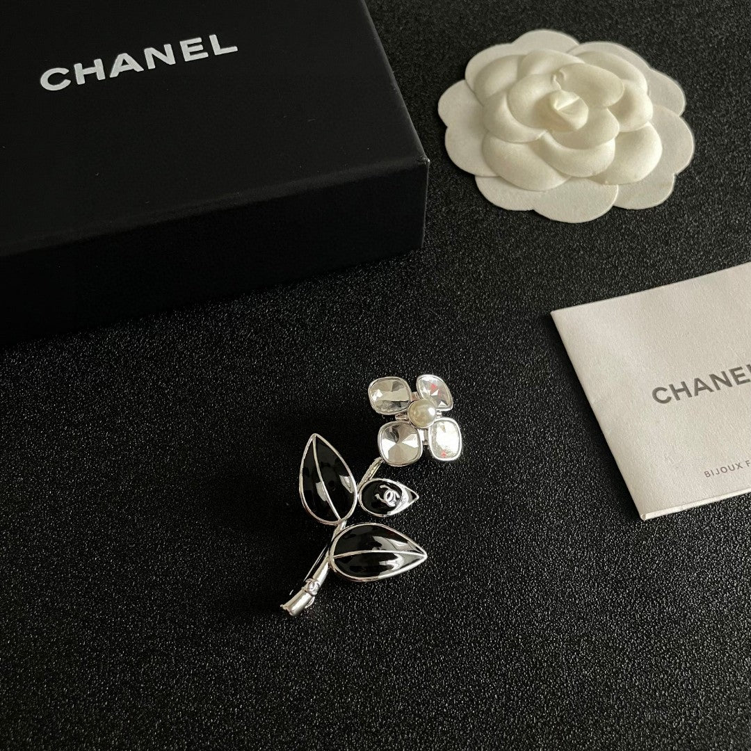 Double-C Emblem Brooch in Polished Metal-Tone – Design 042 styled product view