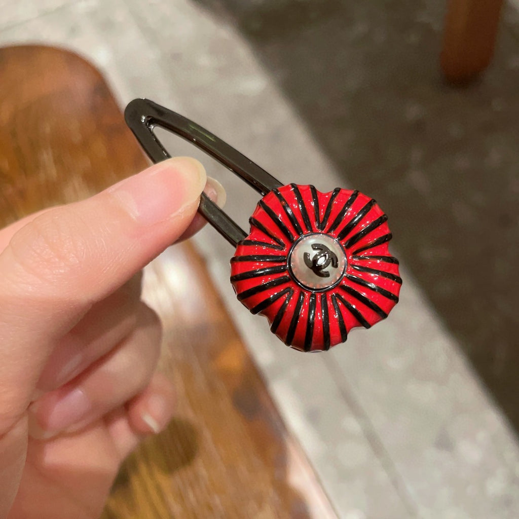 Camellia Hair Clip – Camellia Detail – Design 004 detail view