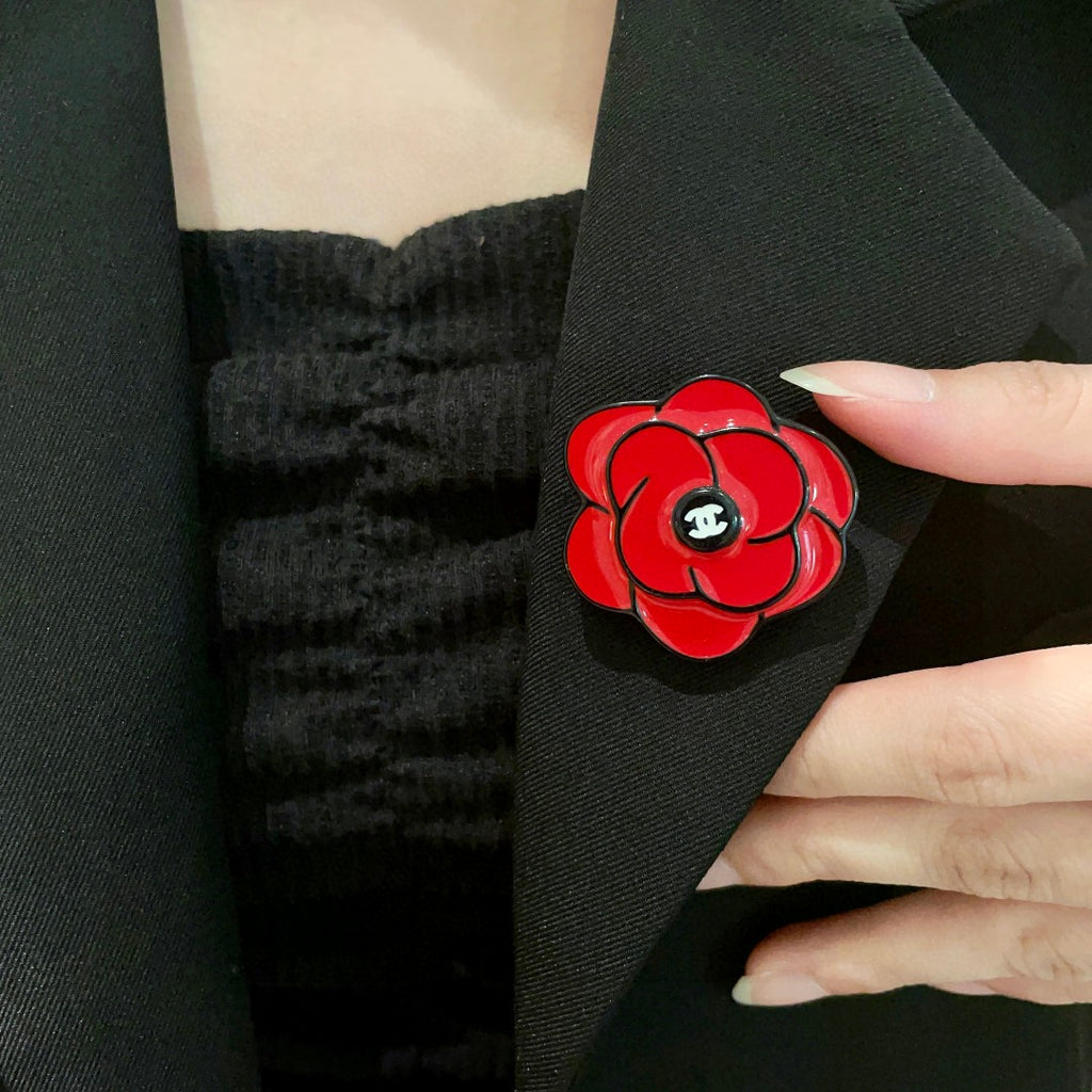 Camellia Brooch in Polished Metal-Tone – Camellia Detail – Design 004 main product view