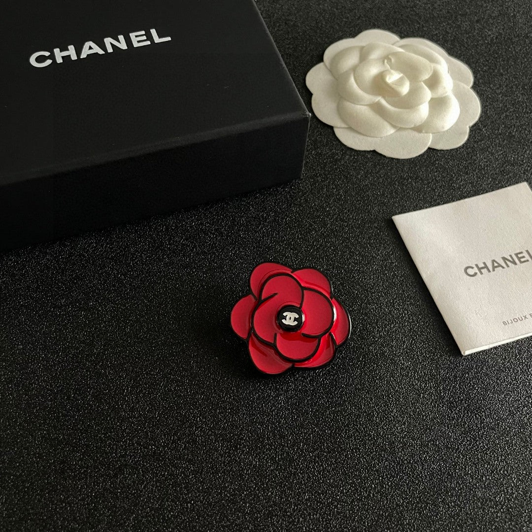 Camellia Brooch in Polished Metal-Tone – Camellia Detail – Design 004 styled product view