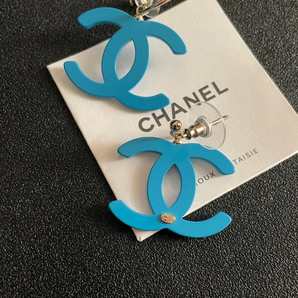 Double-C Emblem Statement Earrings in Polished Metal-Tone – Design 041 main product view