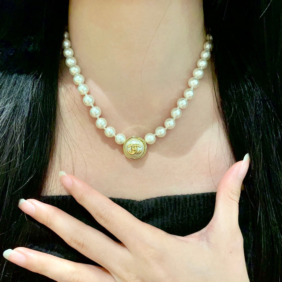 Double-C Emblem Pearl-Detail Pendant Necklace – Pearl Detail – Design 076 detail view