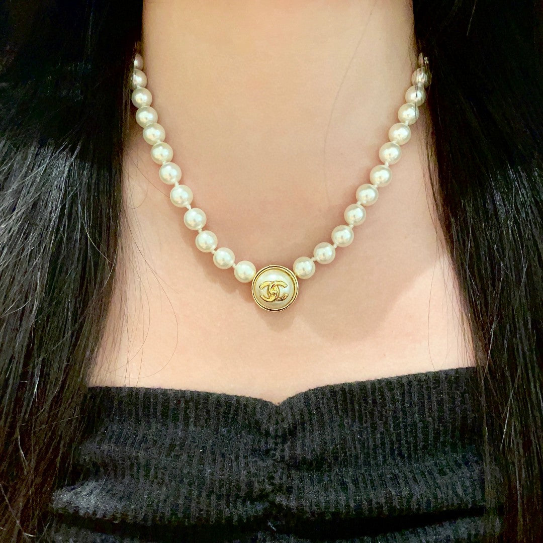 Double-C Emblem Pearl-Detail Pendant Necklace – Pearl Detail – Design 076 side detail