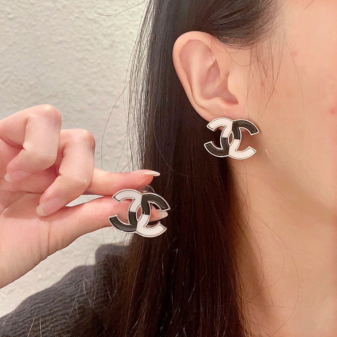 Double-C Emblem Stud Earrings in Polished Metal-Tone – Design 240 main product view