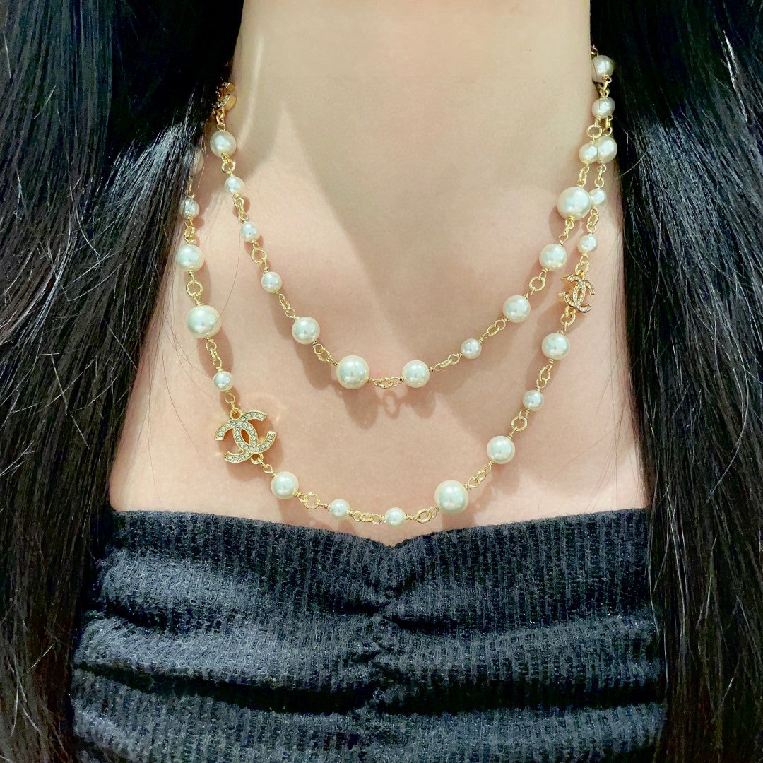 Double-C Emblem Pearl-Detail Pendant Necklace – Pearl Detail – Design 061 detail view