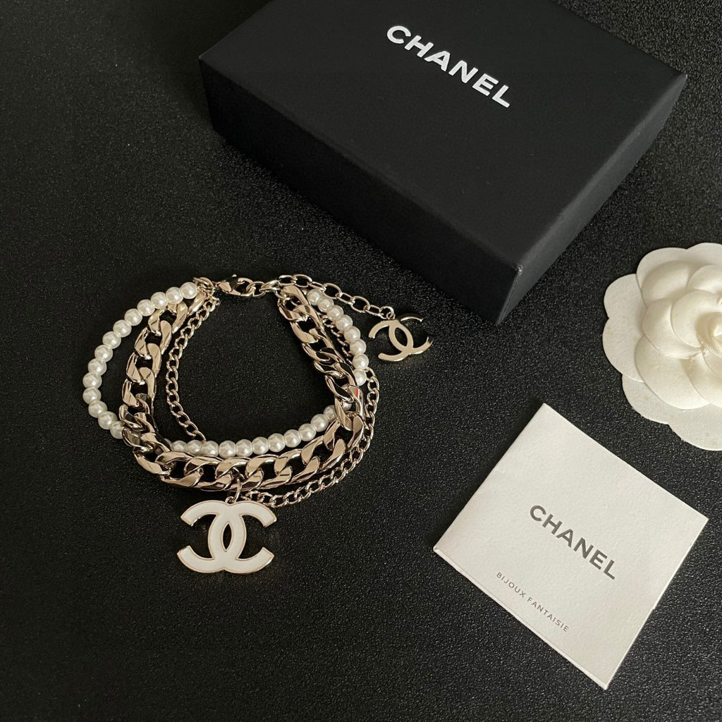 Double-C Emblem Bracelet in Polished Metal-Tone – Design 006 side detail