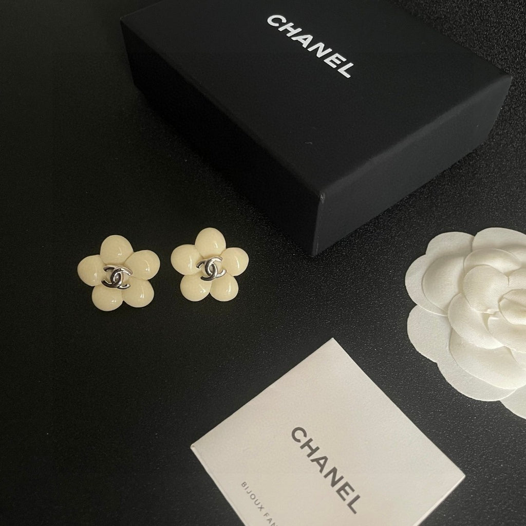 Camellia Stud Earrings in Polished Metal-Tone – Camellia Detail – Design 038 close-up detail