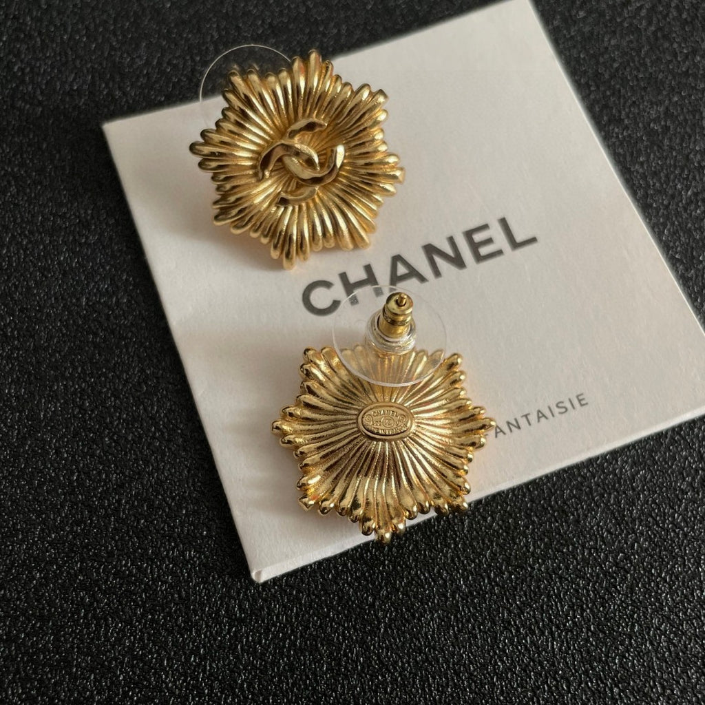 Double-C Emblem Stud Earrings in Polished Metal-Tone – Design 223 main product view