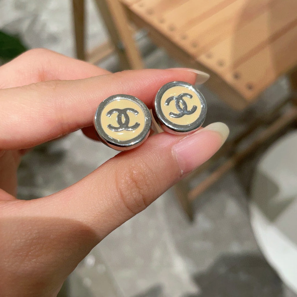 Double-C Emblem Stud Earrings in Polished Metal-Tone – Design 222 side detail
