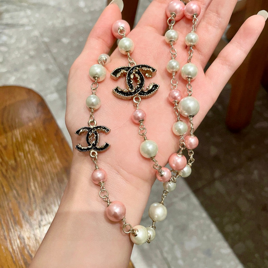 Double-C Emblem Pearl-Detail Pendant Necklace – Pearl Detail – Design 051 side detail