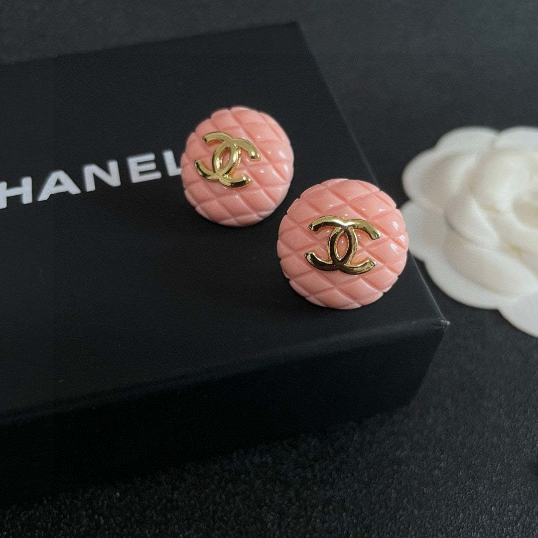 Double-C Emblem Stud Earrings in Polished Metal-Tone – Design 201 detail view