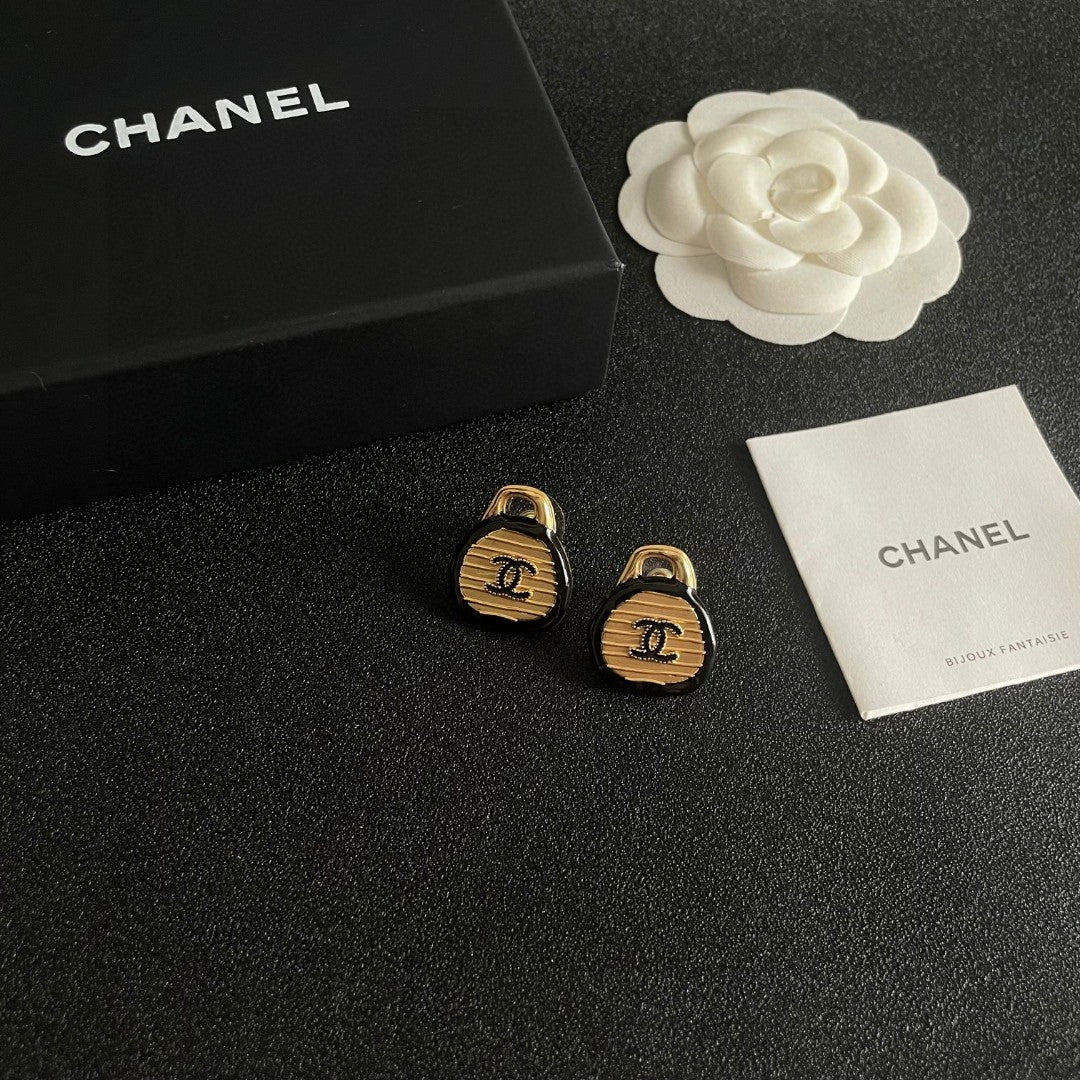 Double-C Emblem Stud Earrings in Polished Metal-Tone – Design 199 styled product view