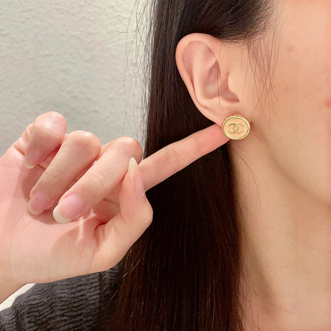 Double-C Emblem Stud Earrings in Polished Metal-Tone – Design 192 front product view