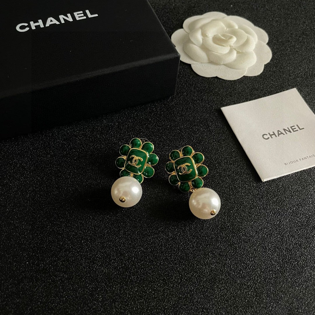 Double-C Emblem Pearl-Detail Statement Earrings – Pearl Detail – Design 012 styled product view