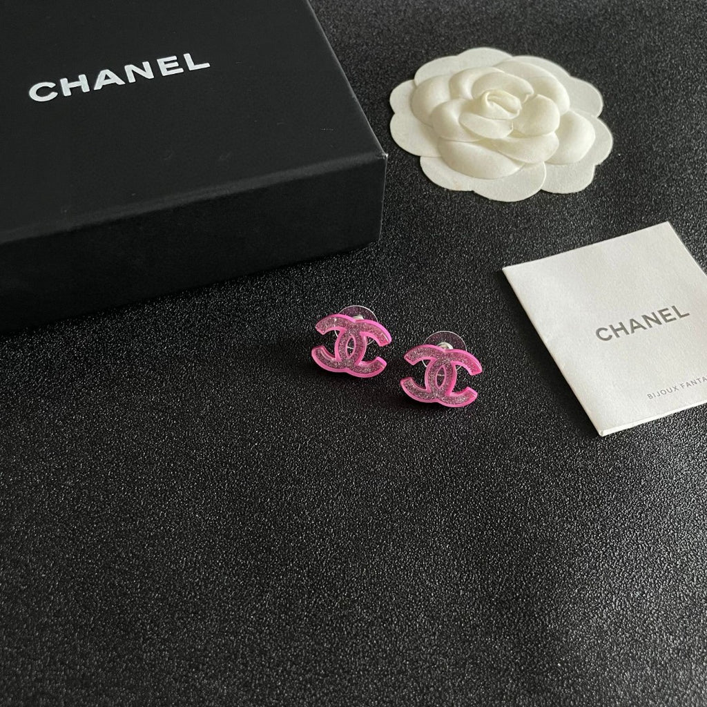 Double-C Emblem Stud Earrings in Polished Metal-Tone – Design 191 styled product view