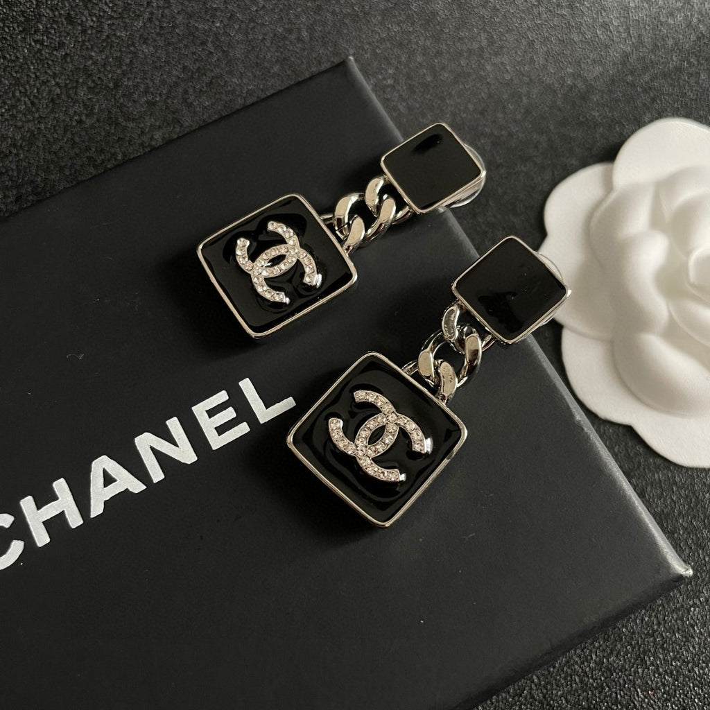 Double-C Emblem Statement Earrings in Polished Metal-Tone – Design 018 detail view