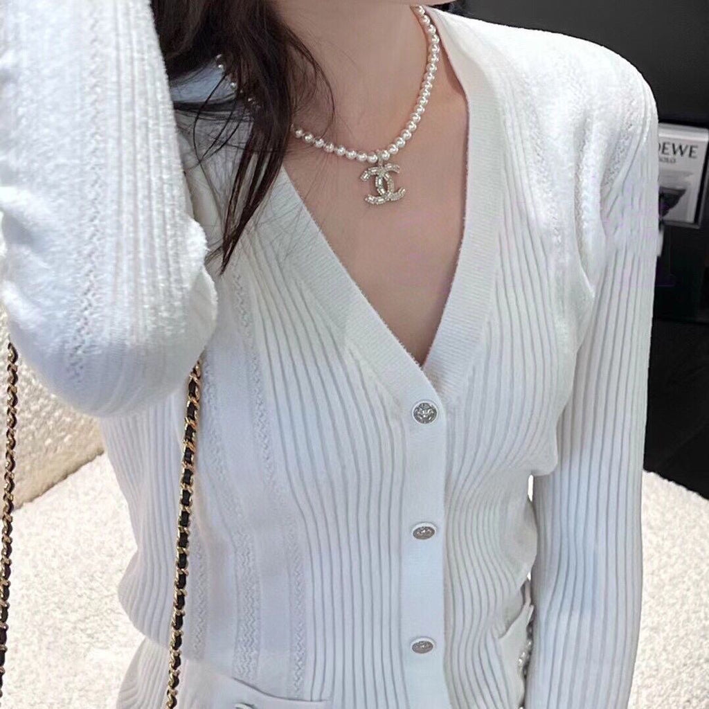Pearl Pearl-Detail Pendant Necklace – Pearl Detail – Design 030 front product view