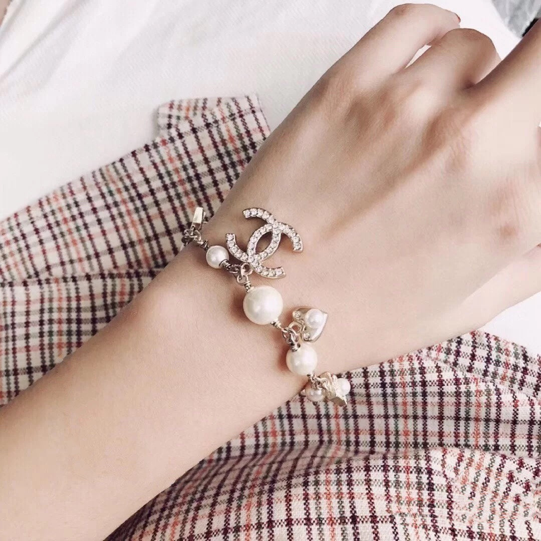 Signature Emblem Bracelet in Gold-Tone – Design 013 front product view