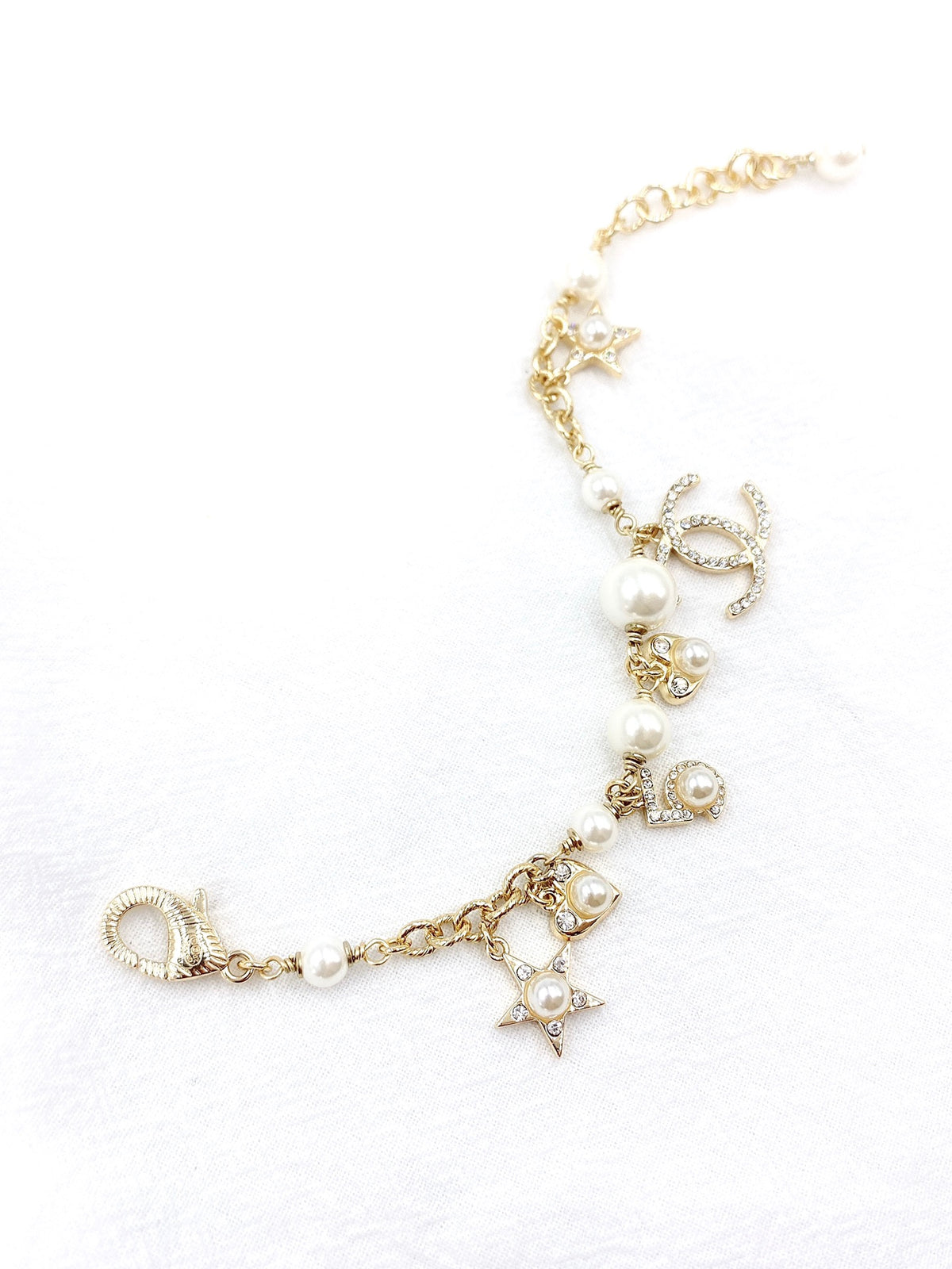 Signature Emblem Bracelet in Gold-Tone – Design 013 main product view