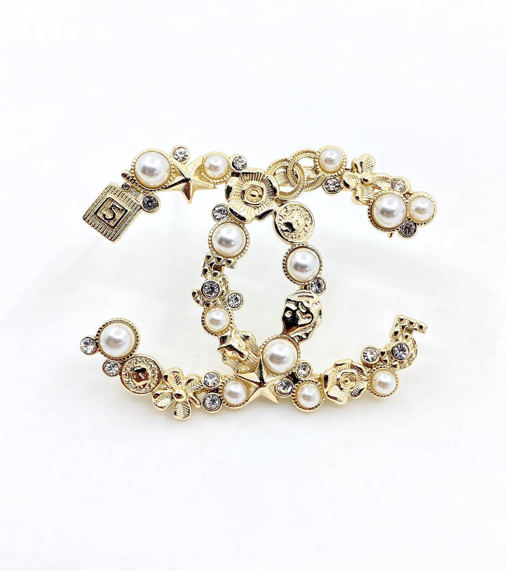 Signature Emblem Brooch in Polished Metal-Tone – Design 019 main product view