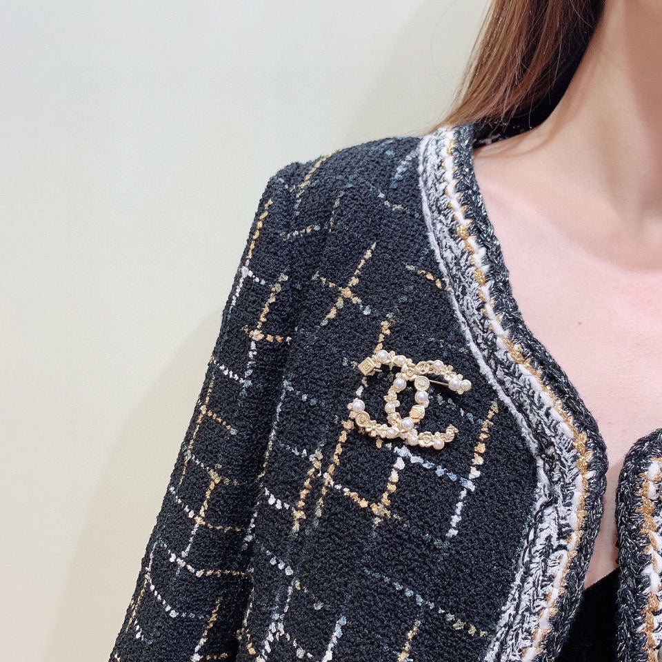 Signature Emblem Brooch in Gold-Tone – Design 014 front product view