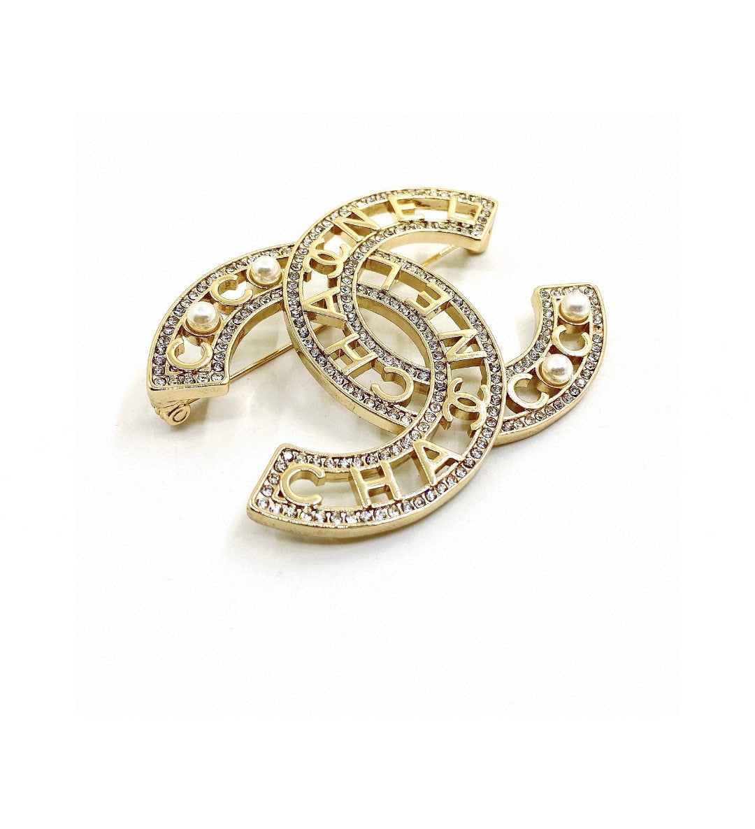 Letter Brooch in Polished Metal-Tone – Pearl Detail – Design 004 styled product view