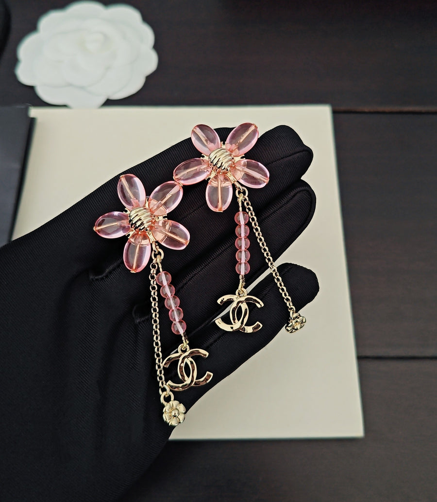 Floral Jewelry Accessory in Gold-Tone – Pink Detail – Design 002 main product view