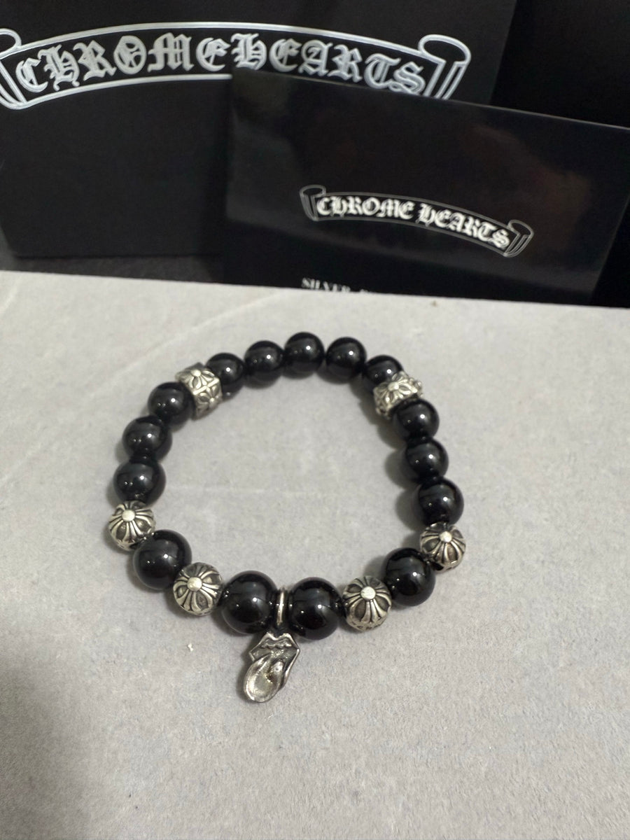 Gothic Emblem Beaded Bracelet in Antique Silver-Tone – Design 26 main product view