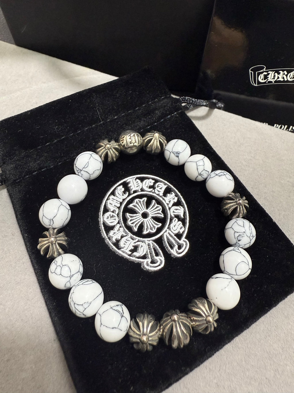 Gothic Emblem Jewelry Accessory in Antique Silver-Tone – Design 08 close-up detail