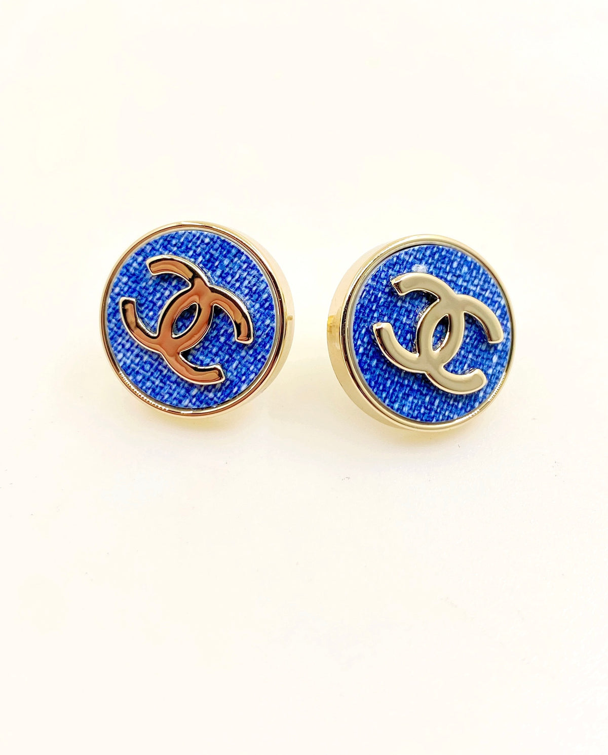 Round Stud Earrings in Gold-Tone – Blue Detail – Design 002 main product view