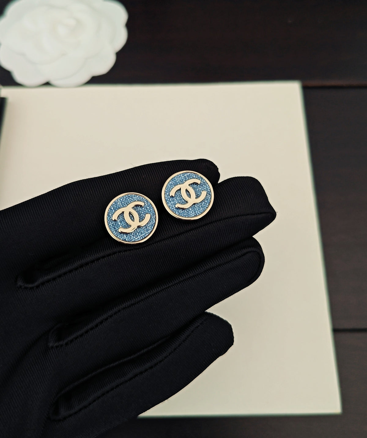 Round Stud Earrings in Gold-Tone – Blue Detail – Design 002 detail view