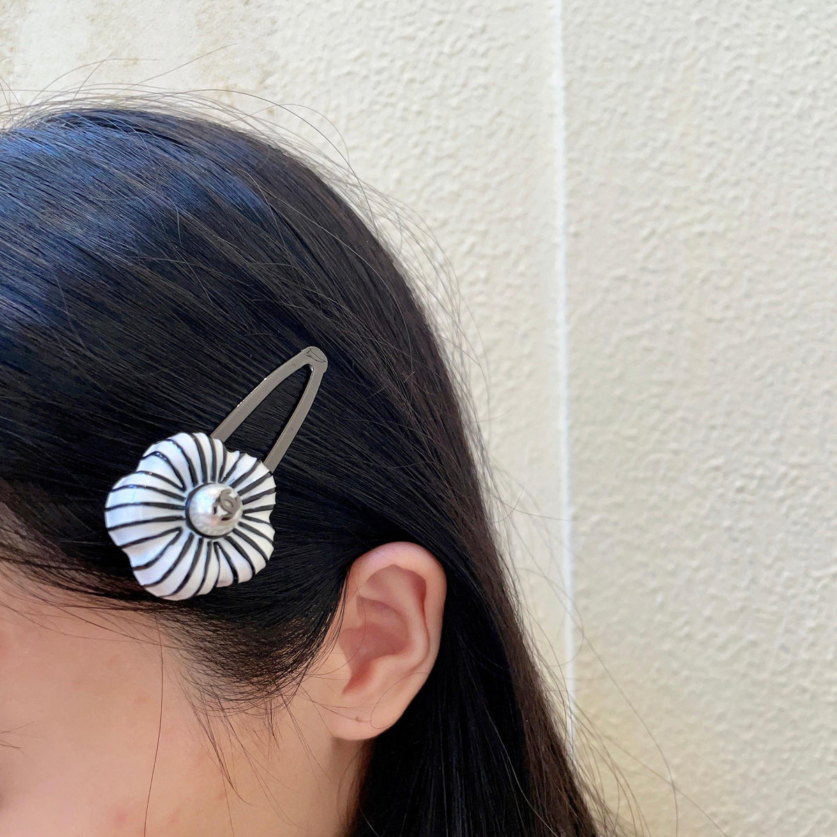 Camellia Hair Clip – Camellia Detail main product view