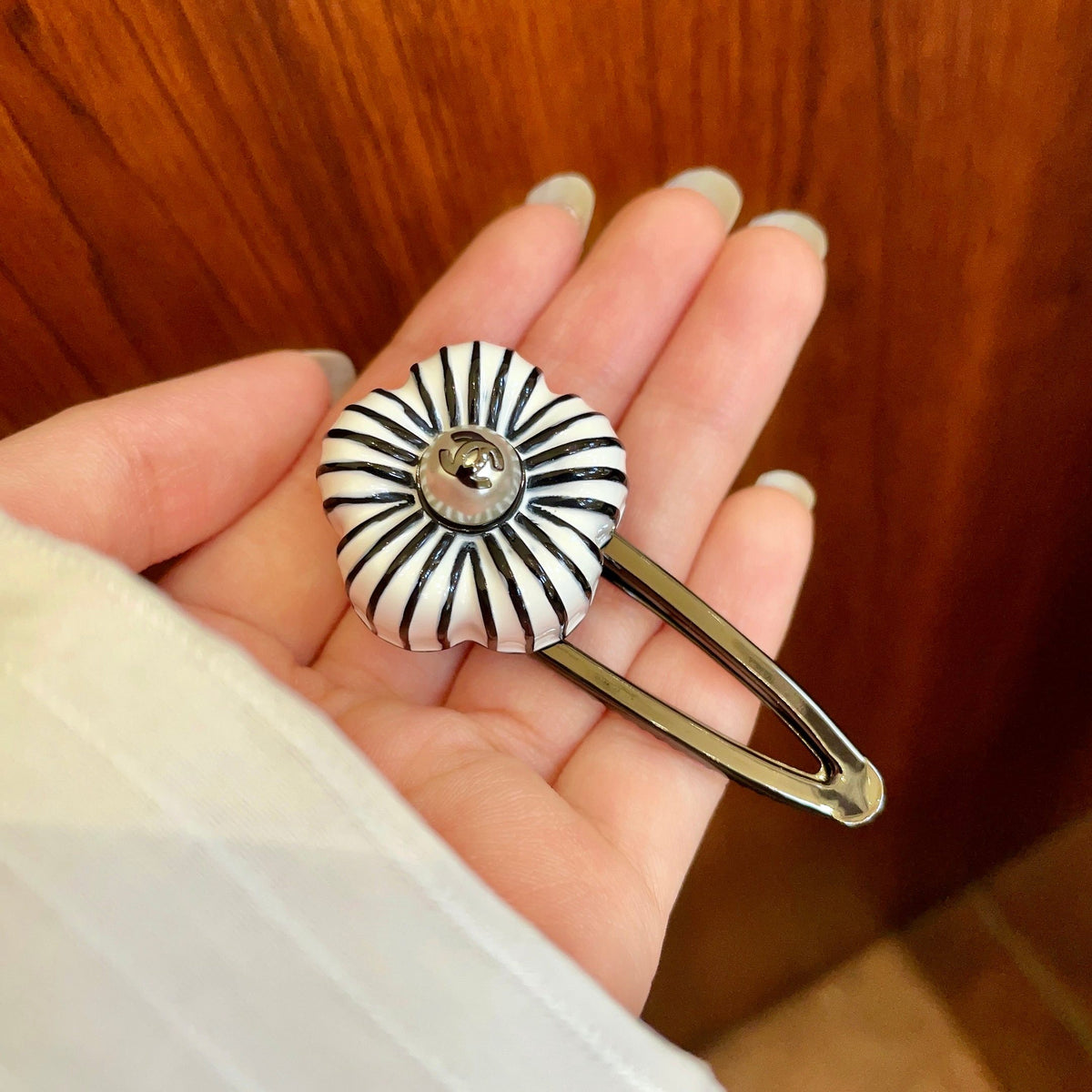 Camellia Hair Clip – Camellia Detail side detail