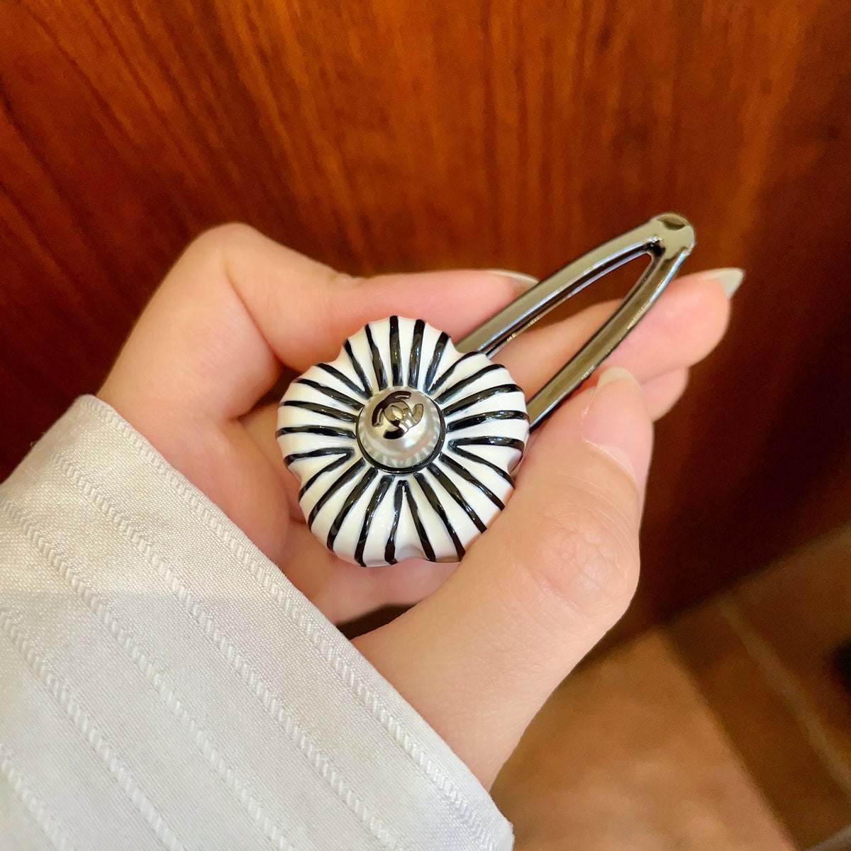 Camellia Hair Clip – Camellia Detail detail view