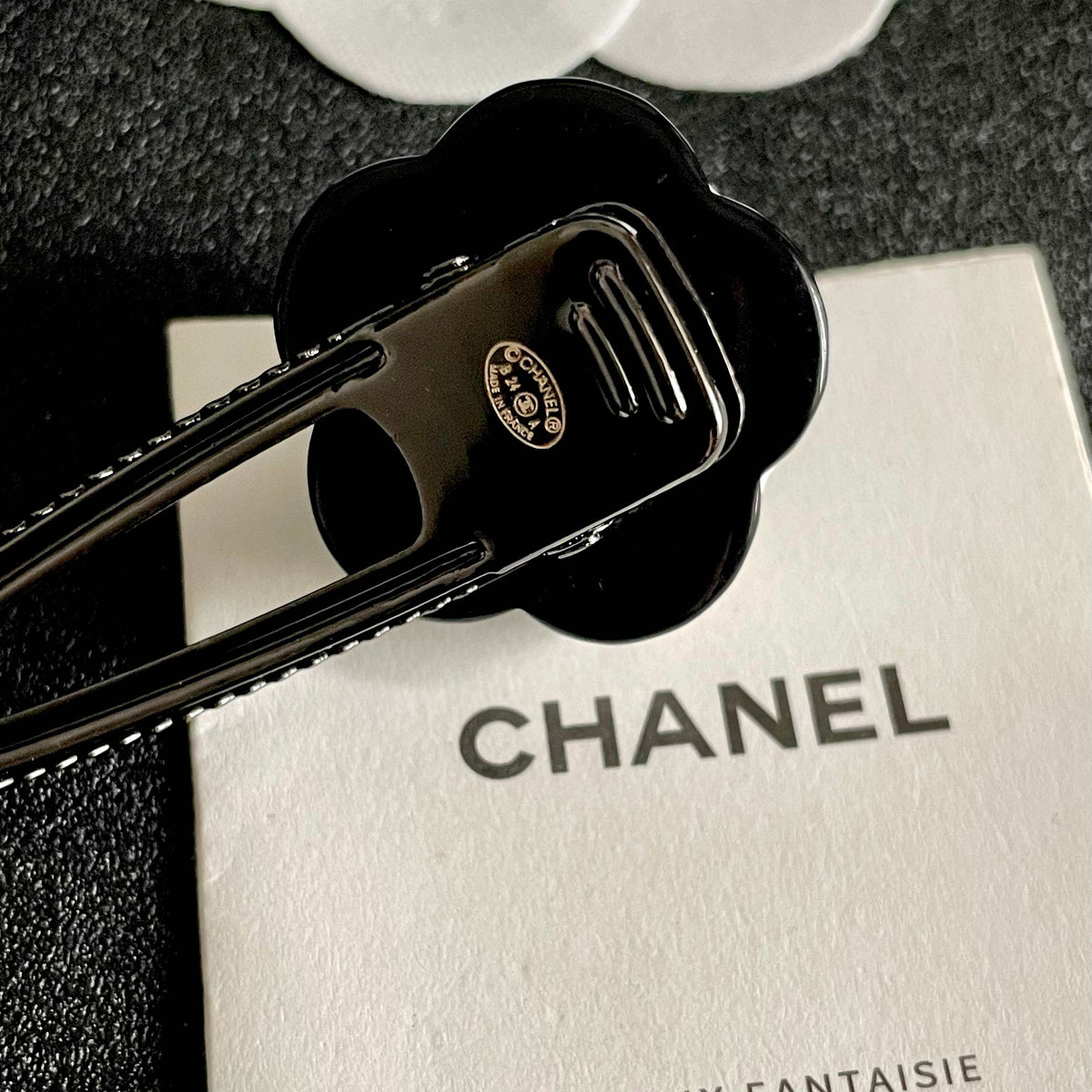 Camellia Hair Clip – Camellia Detail main product view