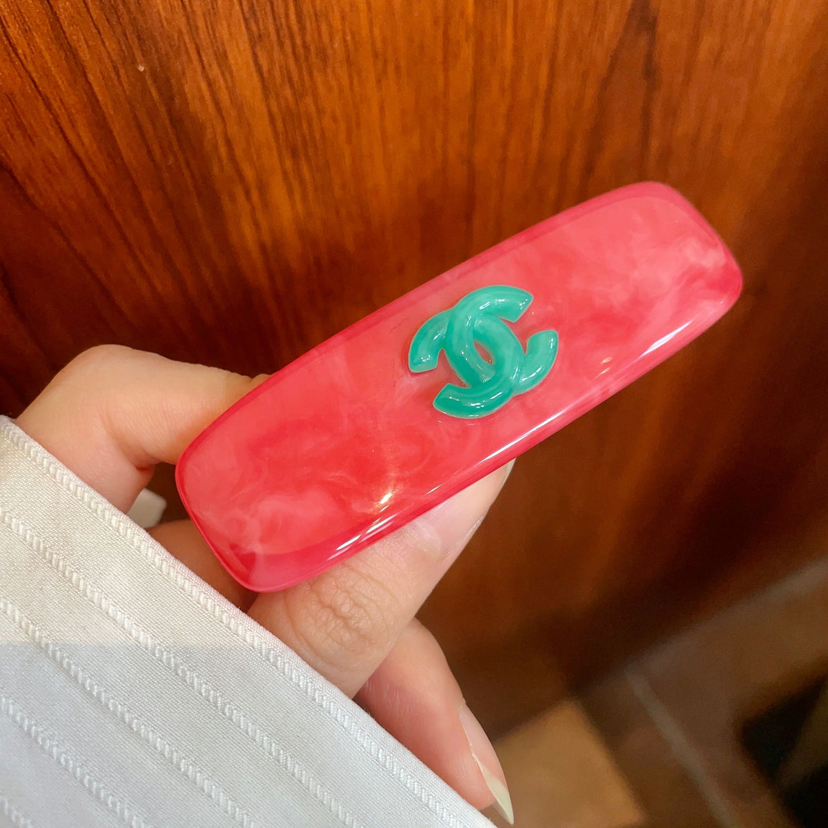 Double-C Emblem Hair Clip – Design 025 detail view