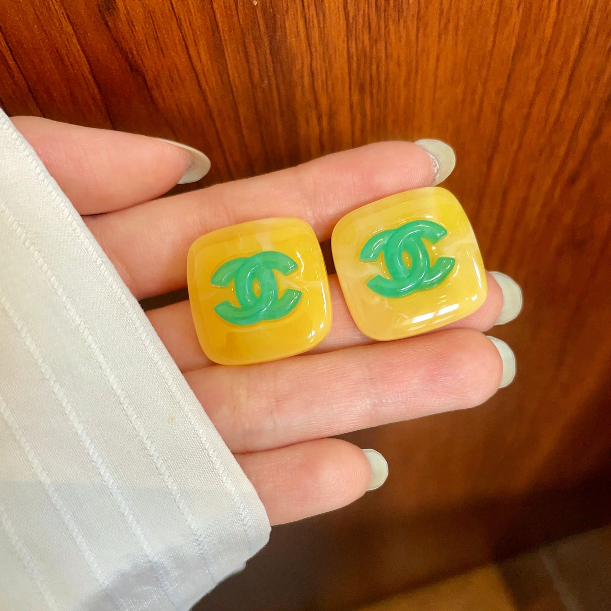 Double-C Emblem Stud Earrings in Polished Metal-Tone – Design 318 side detail