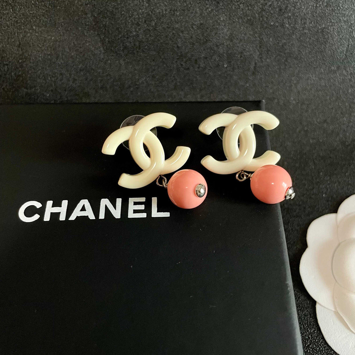 Double-C Emblem Pearl-Detail Statement Earrings – Pearl Detail – Design 026 detail view