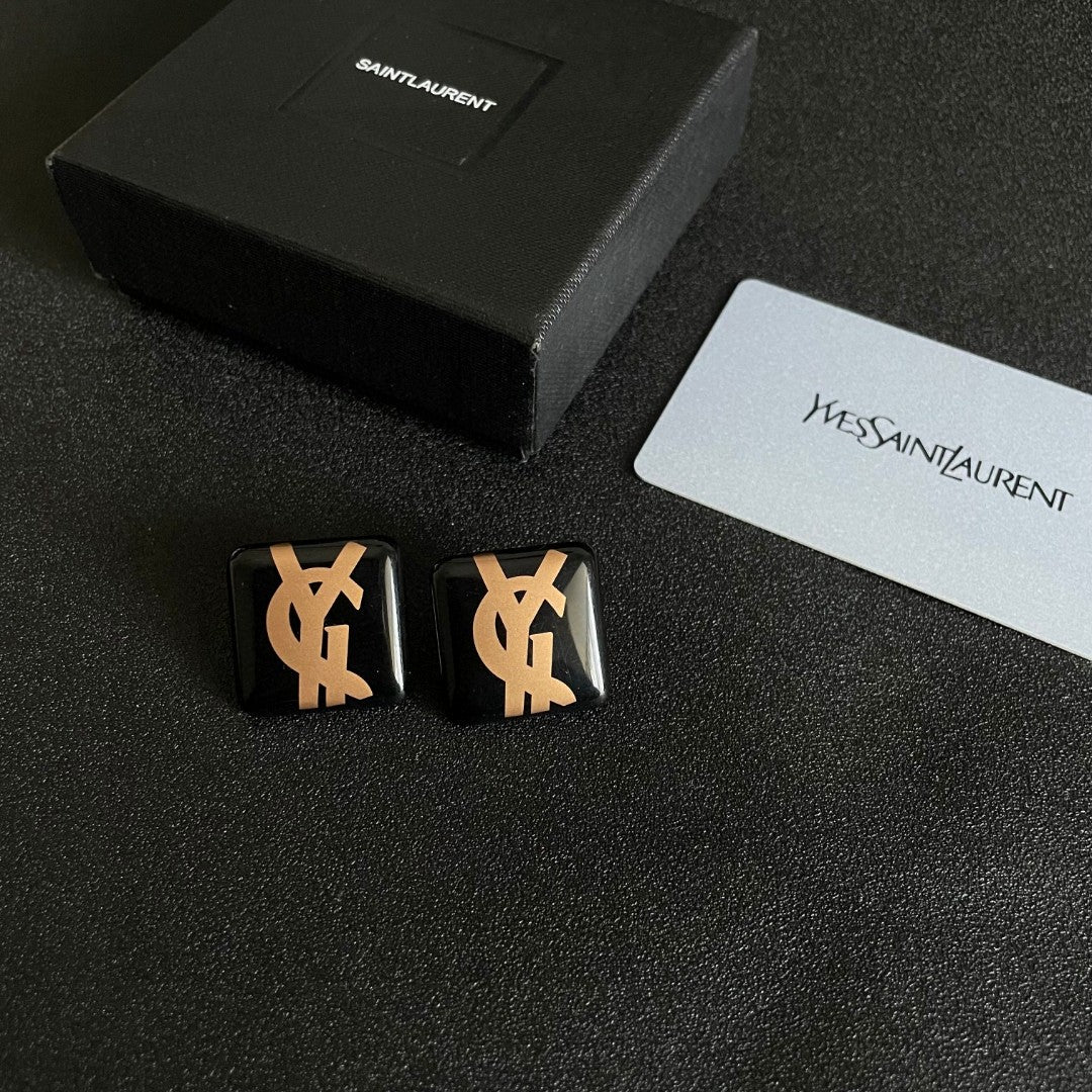 Letter Emblem Stud Earrings in Polished Metal-Tone – Design 019 close-up detail