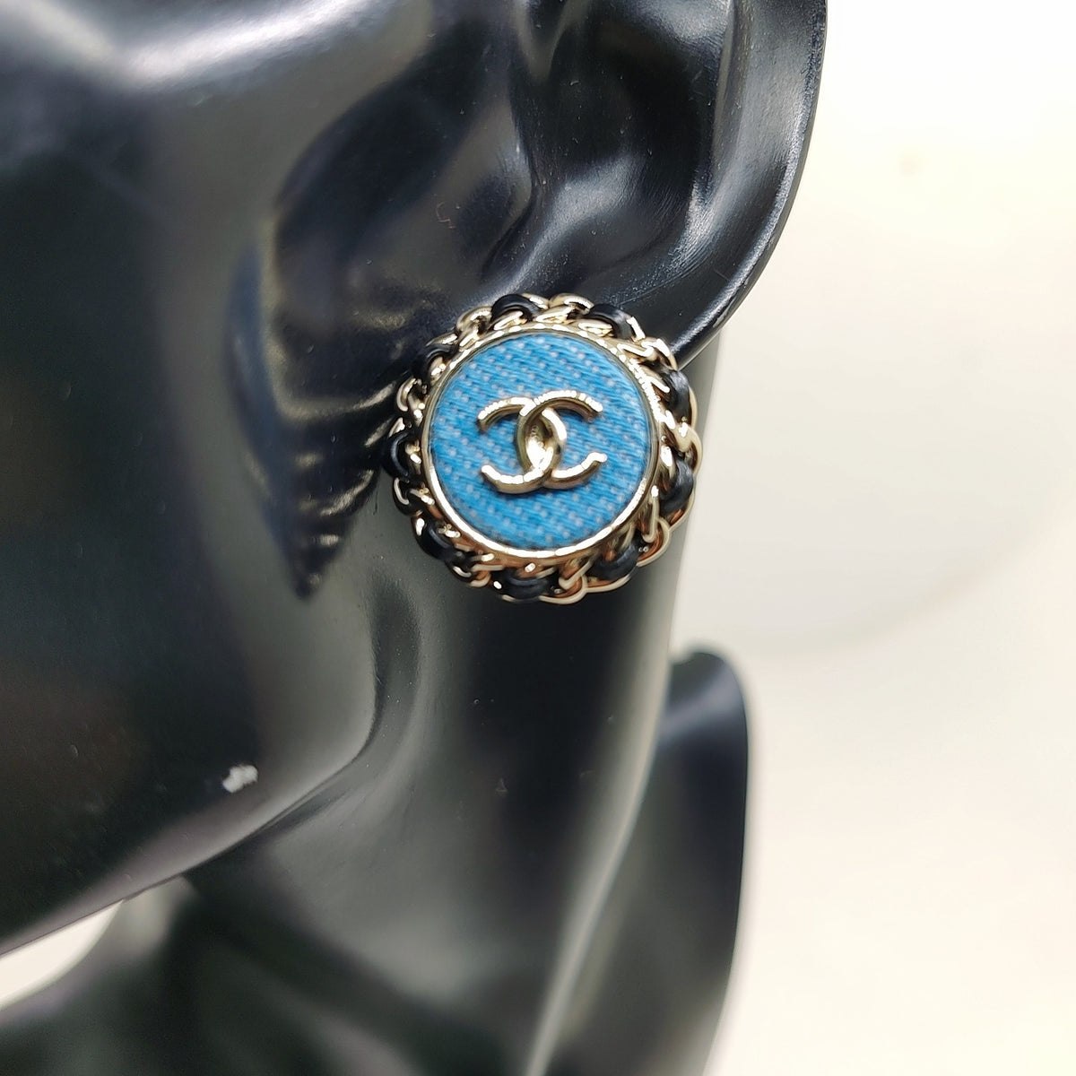 Round Stud Earrings in Gold-Tone – Blue Detail front product view