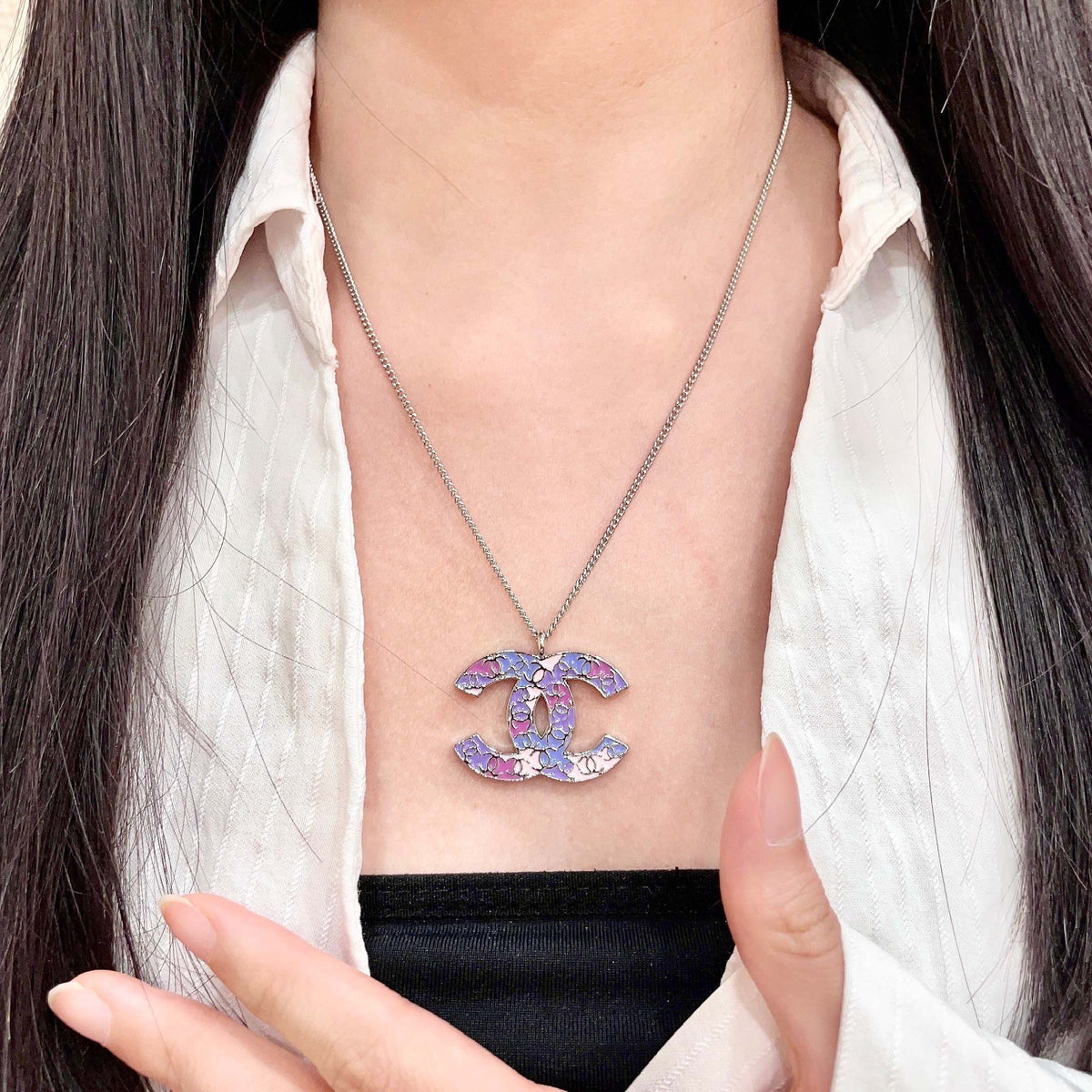 Double-C Emblem Pendant Necklace in Polished Metal-Tone – Design 060 front product view