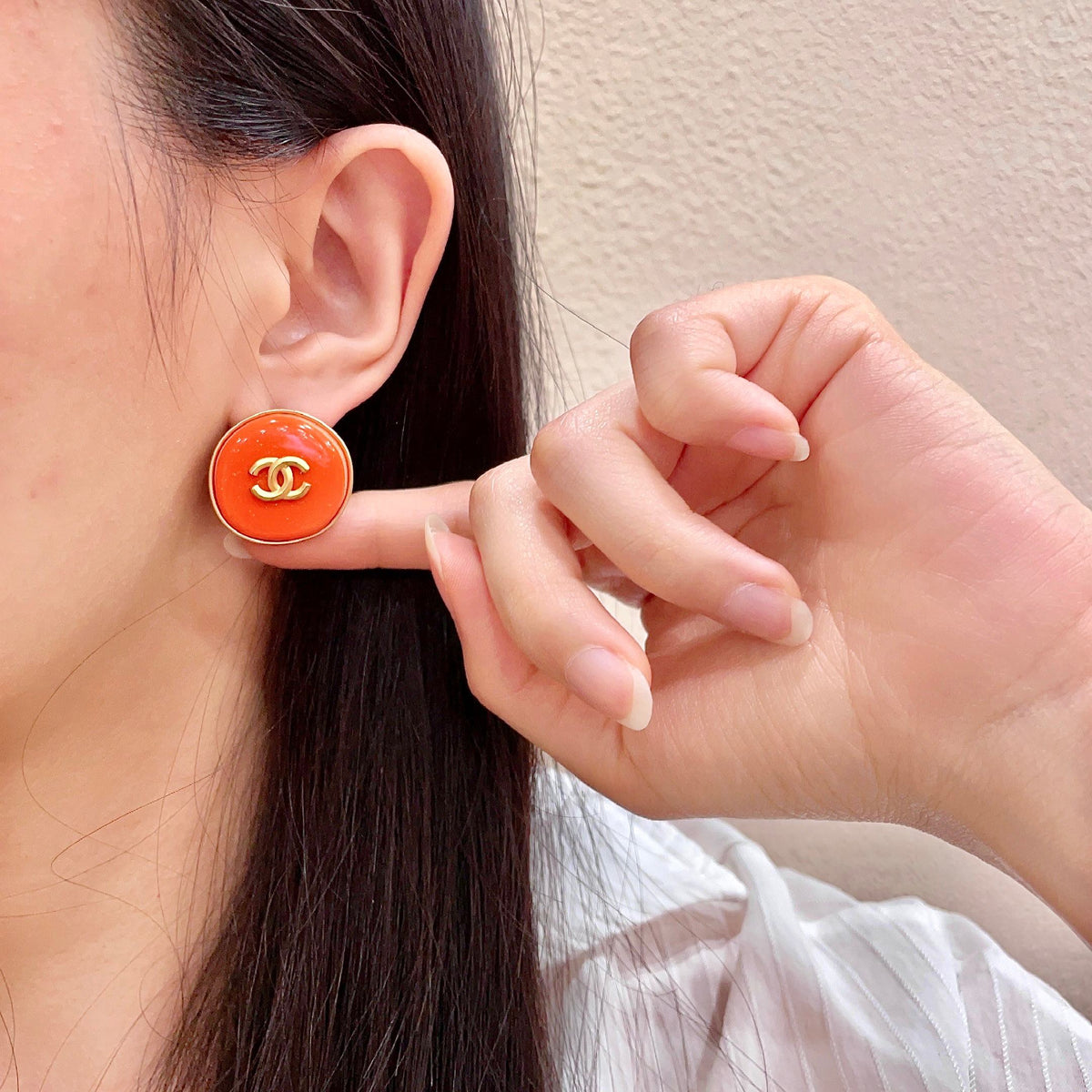 Double-C Emblem Stud Earrings in Polished Metal-Tone – Design 389 front product view