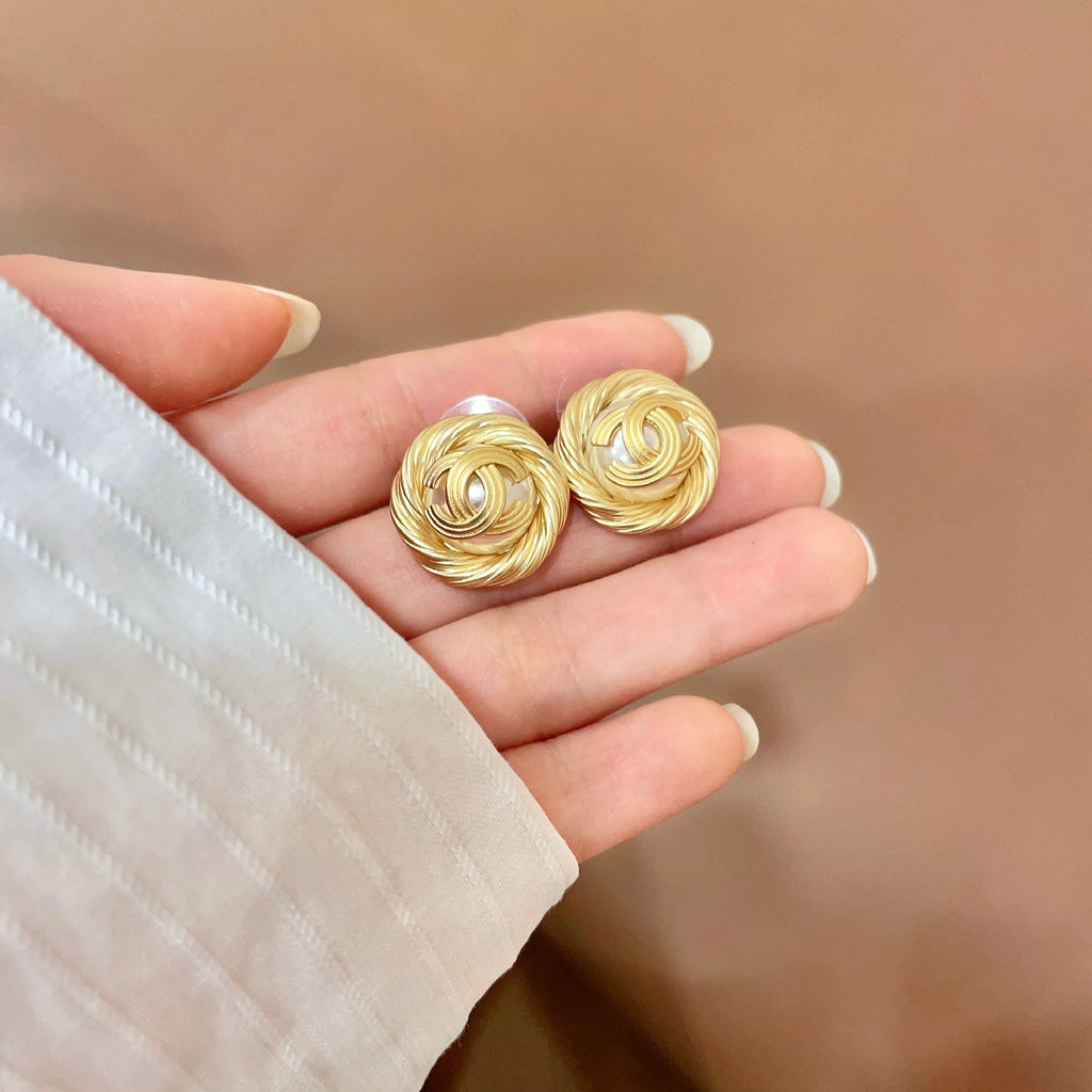 Double-C Emblem Stud Earrings in Polished Metal-Tone – Design 302 side detail